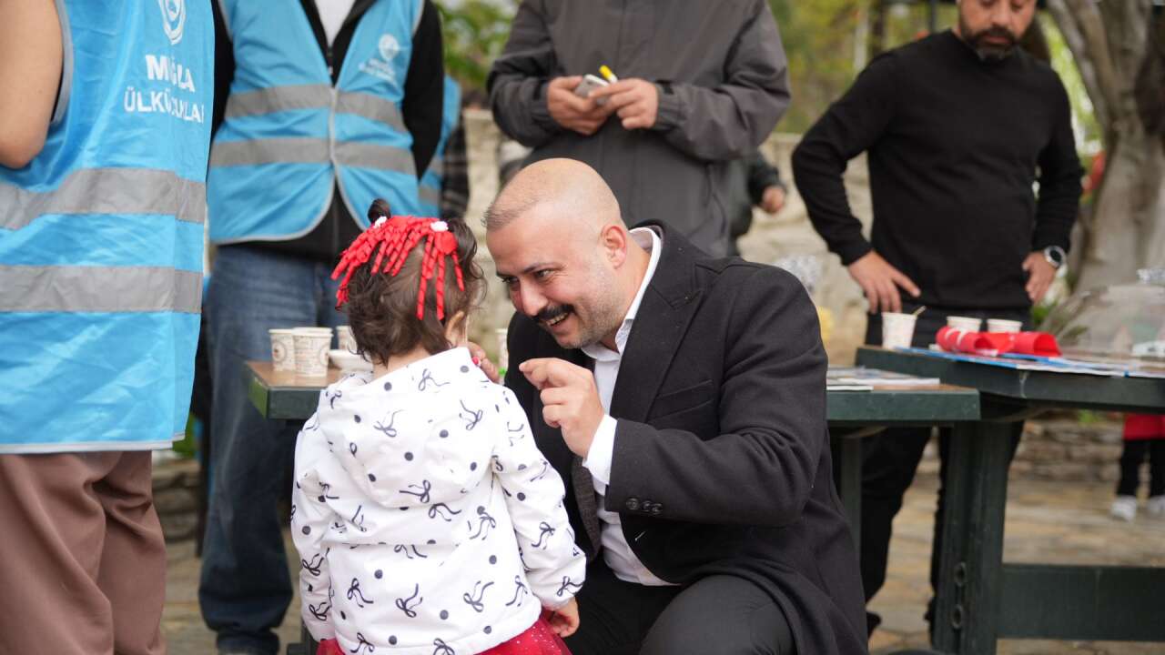 Muğla Ülkü Ocakları’ndan 23 Nisan’da Minik Kalplere Renkli Bayram Sürprizi 4